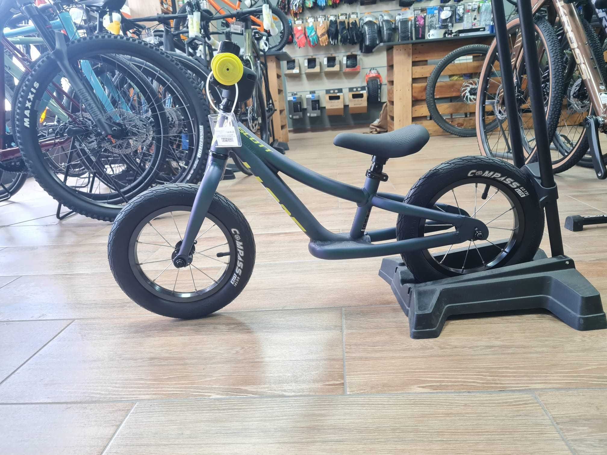 Bicicleta Scott Scale RC Walker PRISM in stoc la Est Bike Funky Sports