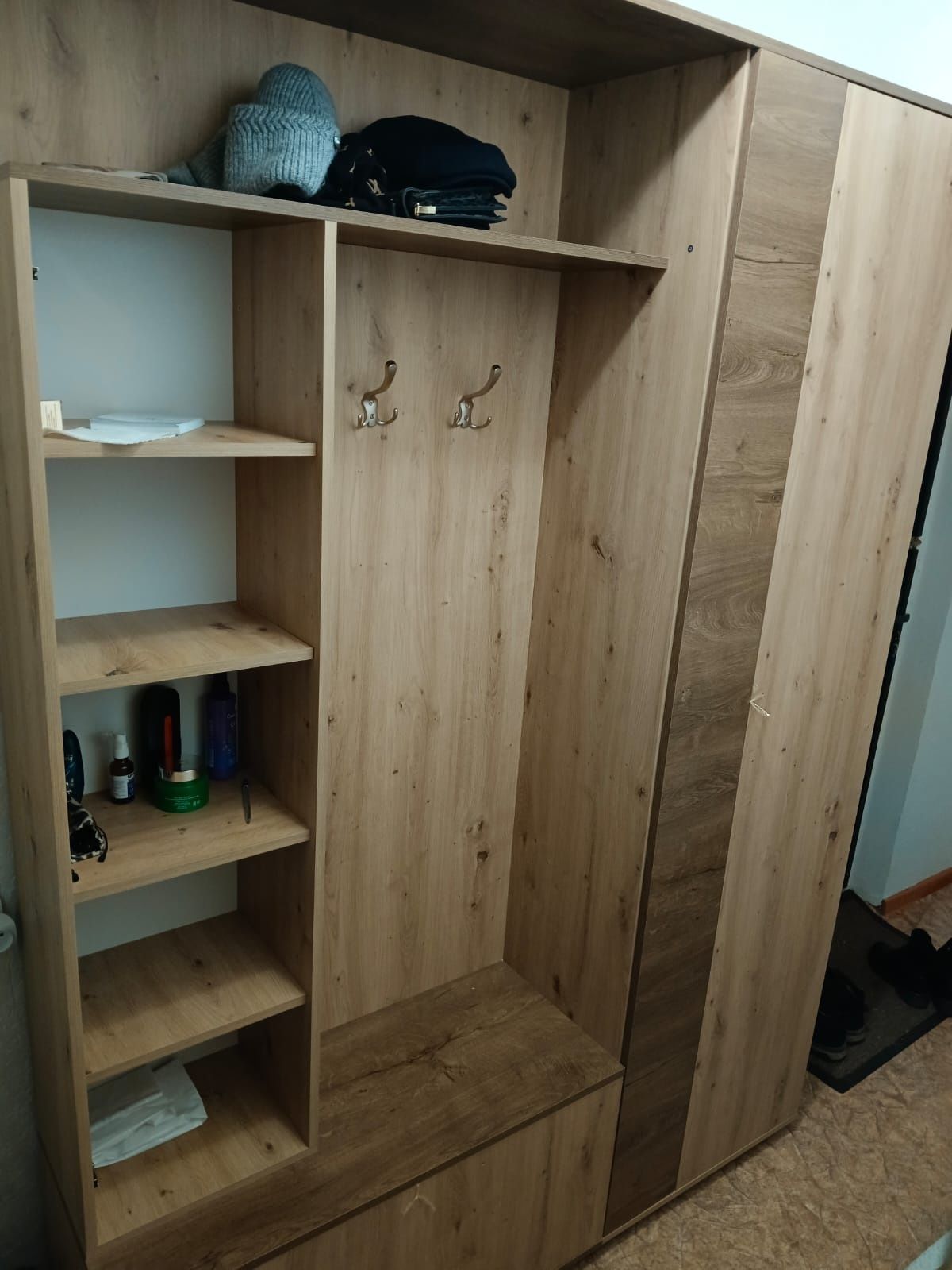 Продается прихожка