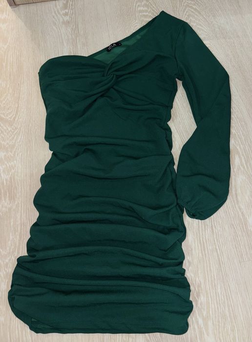 Ефектна дамска рокля