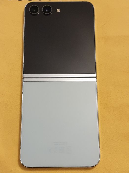 Samsung Galaxy Z Flip5 512Gb 8gb ram