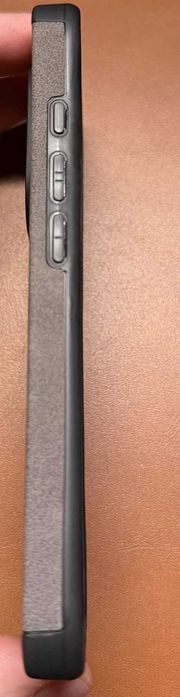 Кейс за iPhone 16 pro