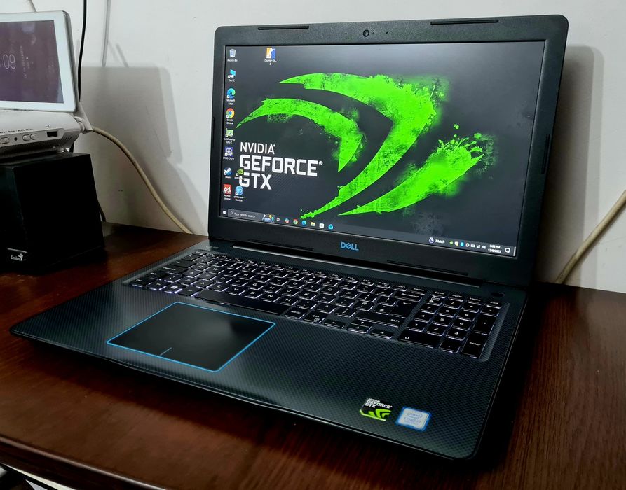 Laptop Gaming /i7-8750H cu 12 nuclee/ GTX 1050Ti/16 Gb Ram/ SSD + HD