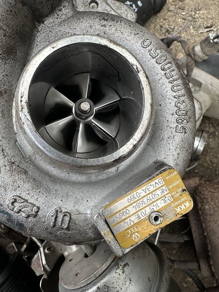 Турбина за Audi A3 A4 A5 A6 Q5 2.0tdi турбо компресор 03l145701E Ауди
