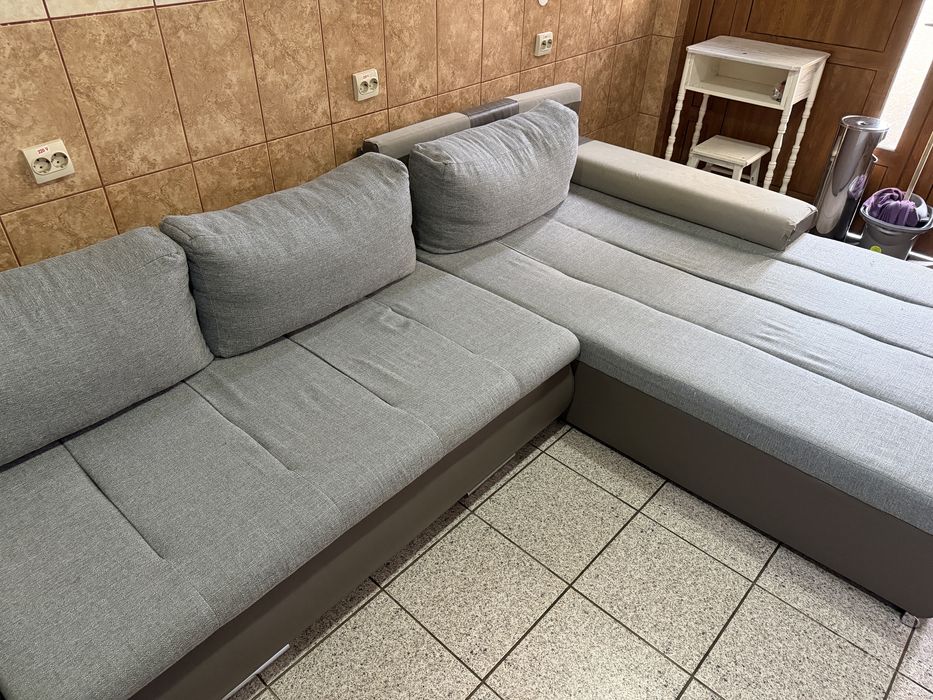 Coltar extensibil cu lada de depozitare si șezlog