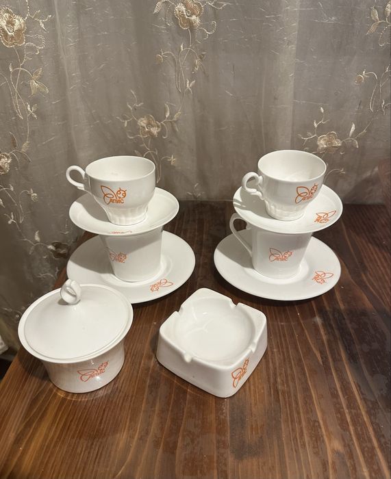 Порцеланов сервиз - АПИС