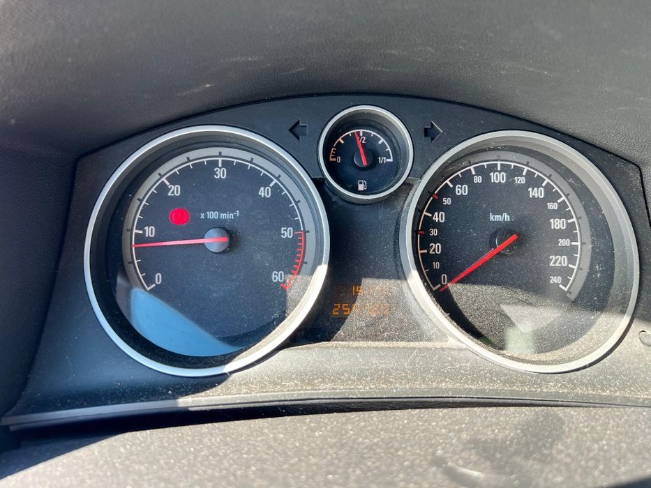 Opel Astra H 1,7 diesel