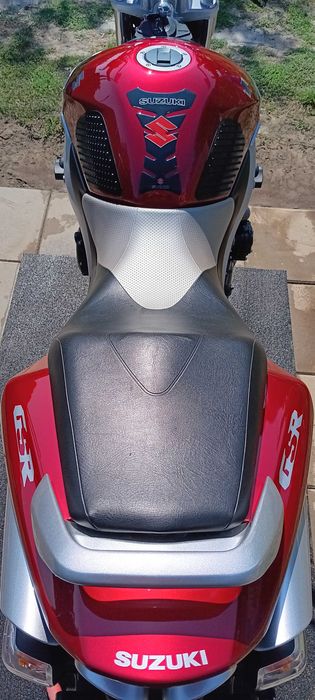 Suzuki GSR 600 ABS