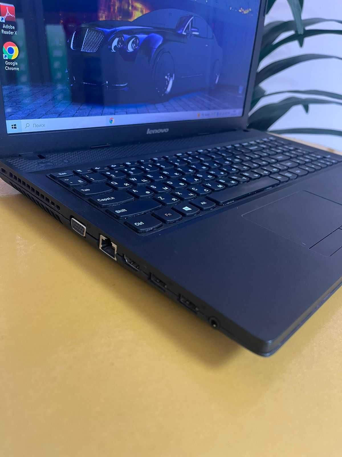 Ноутбук в идеальном состоянии с SSD диском