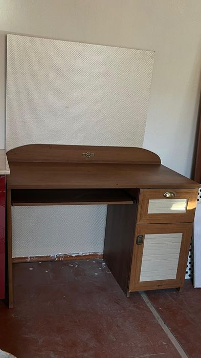 Стол компьютерный