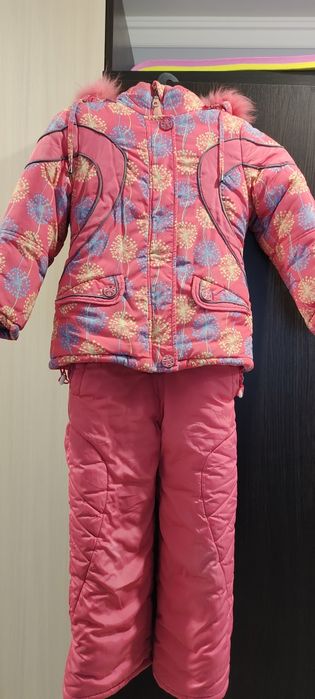 Зимний костюм на девочку