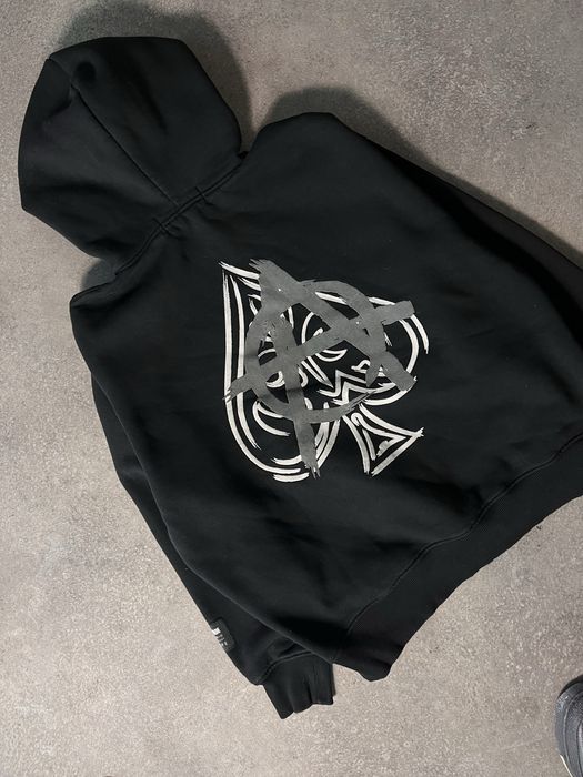 ALEXANDER SPADE trust issues