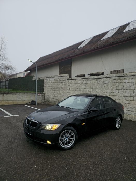 Bmw e90 Diesel 2.0 trapa , xenon