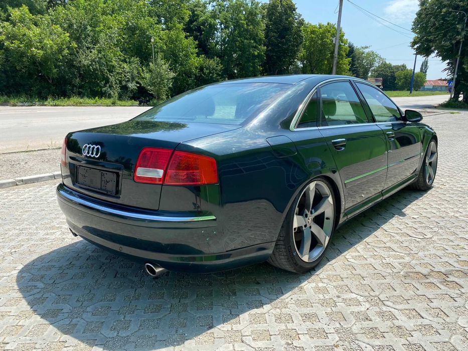 AUDI S8 На части