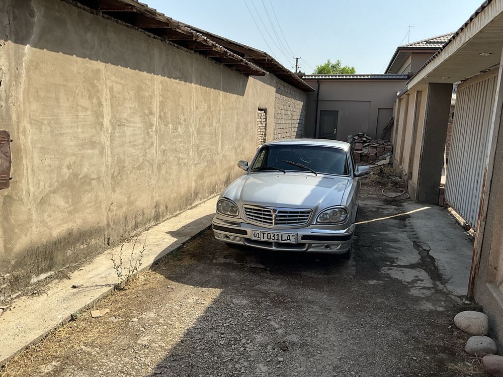 Продается ГАЗ 31105.