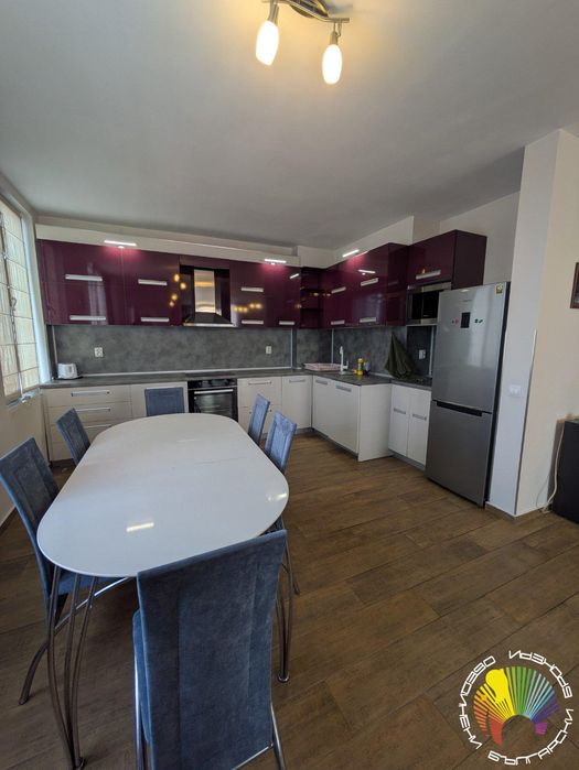 Продава се Тристаен апартамент в Бургас, Славейков - 156 кв.м за 1411 €/кв.м - Снимка #2