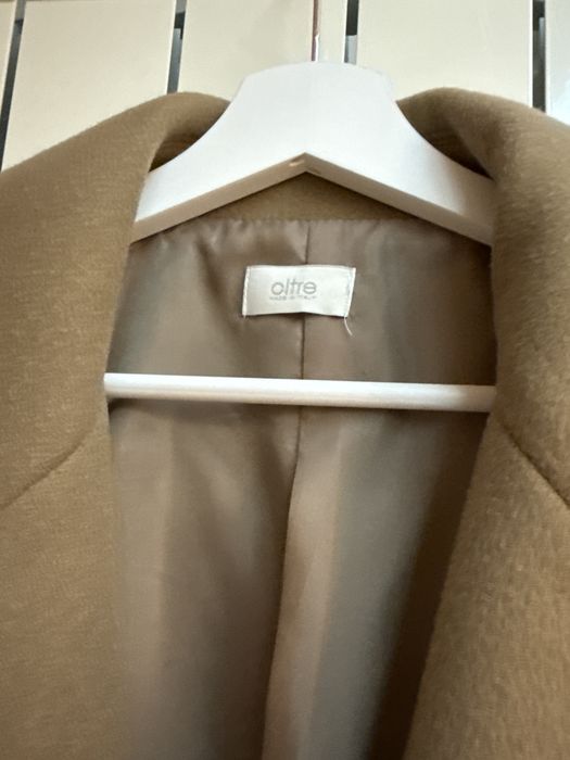 Palton damă oversize – culoare camel, elegant și modern