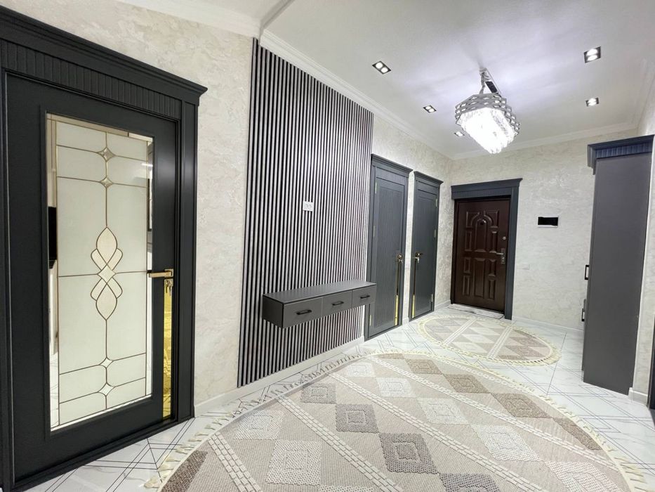 Продается 3 ком. Квартира мансарда на 8 этаже в Геофизике ор. Аэропорт