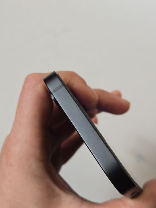 Vand telefon iPhone 16e