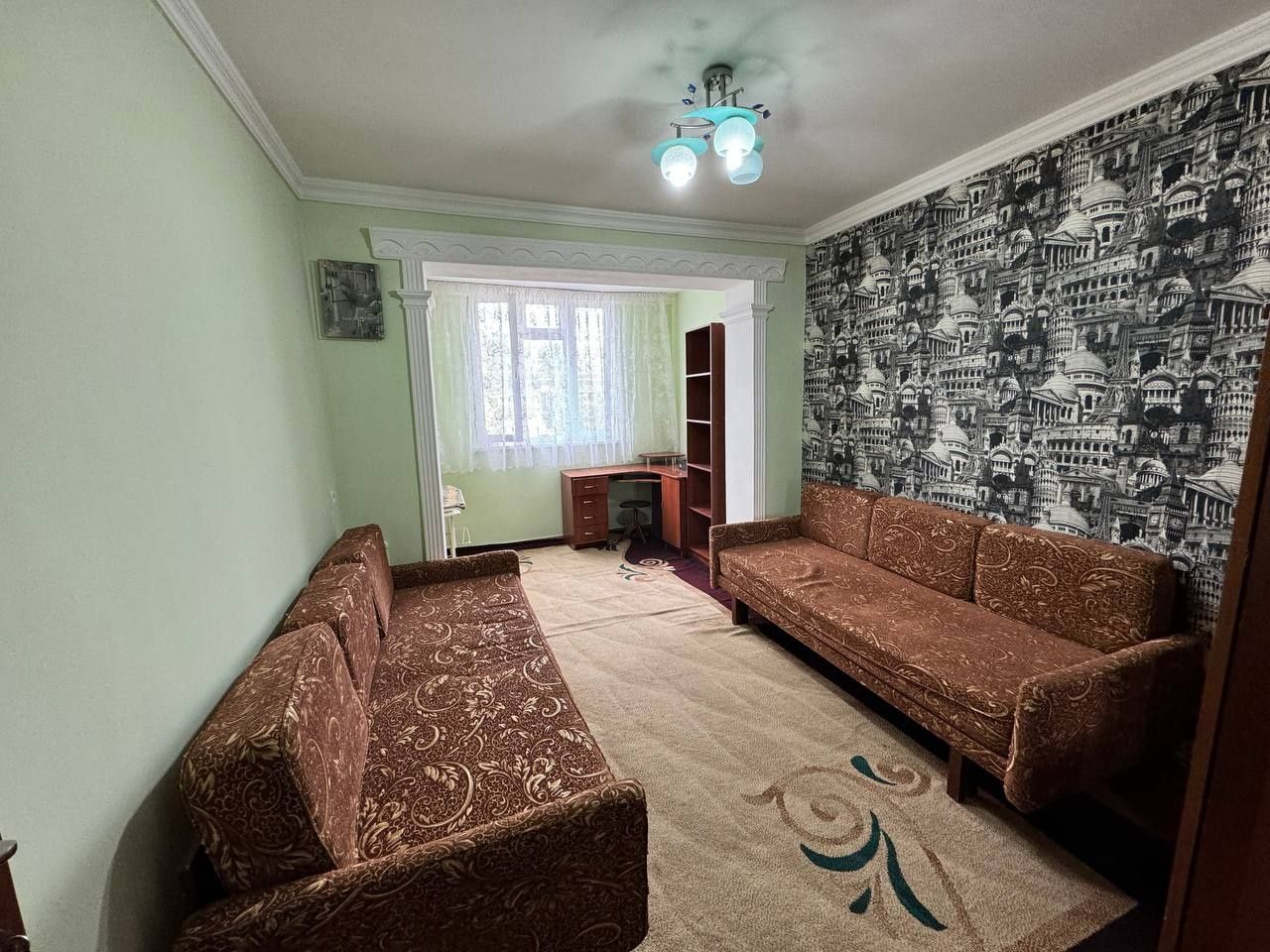 Продаётся 3х ком квартира на Микрорайон