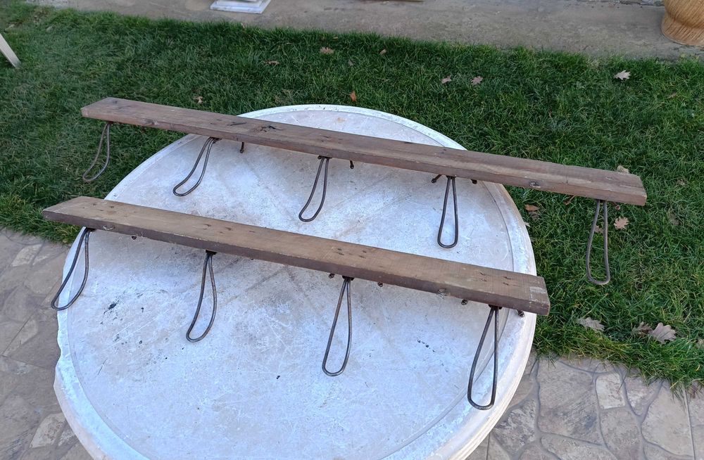 Дървена винтидж закачалка. 45 лв. за бр.