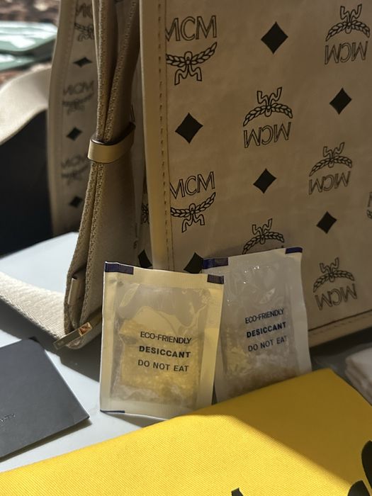 Geantă MCM autentică, cu etichete