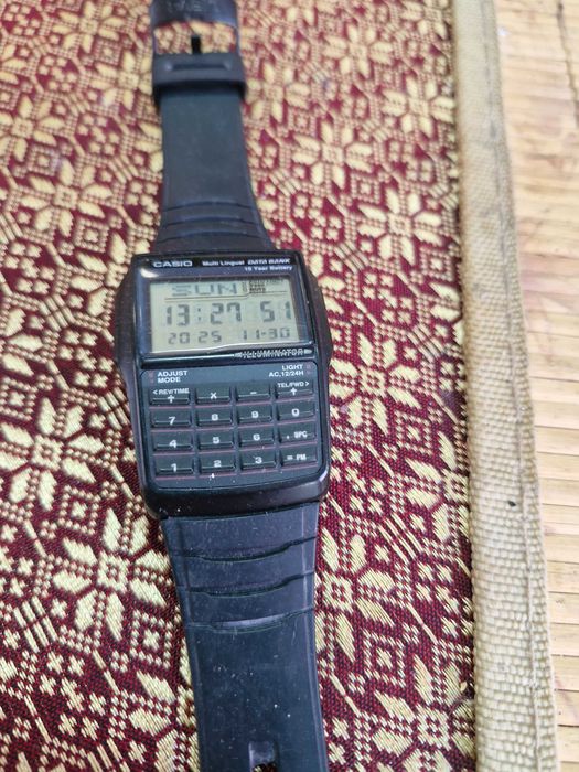 Продава се часовник Casio DBC-32