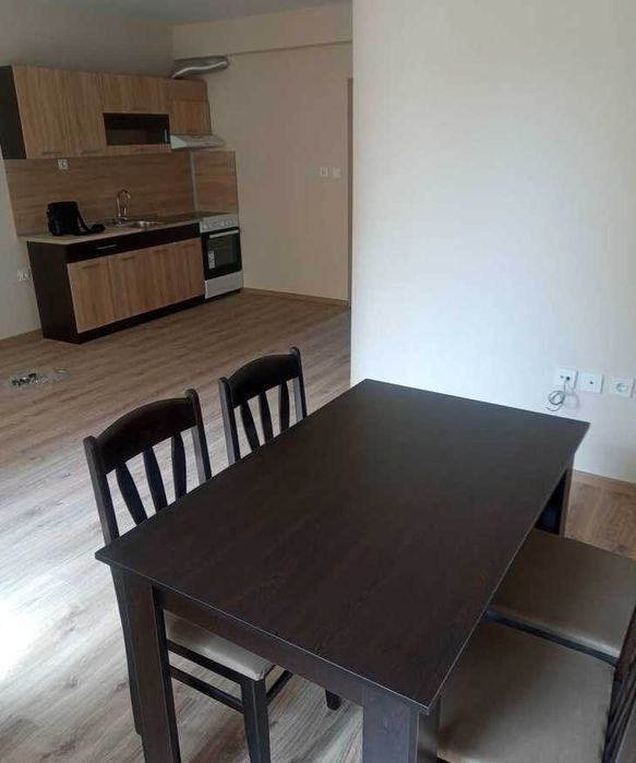 Дава се под наем Двустаен апартамент в Бургас, Възраждане - 55 кв.м за 225 € - Снимка #1