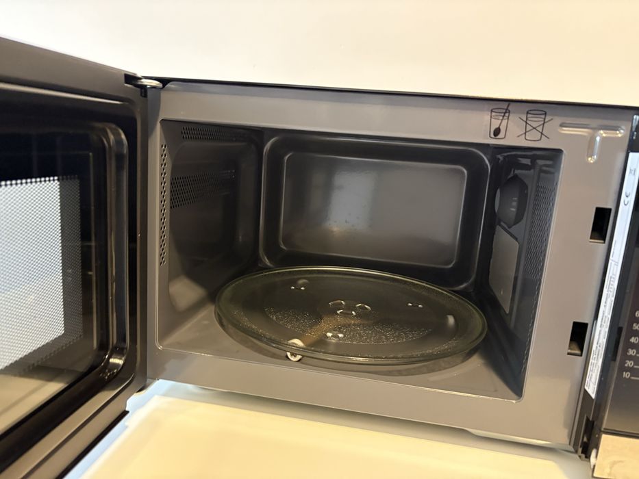 Vand cuptor microunde bosch