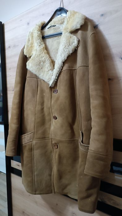 Мъжки кожух естествена овча кожа.