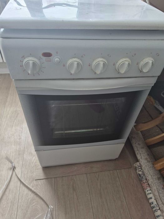 Газовая плита с духовкой Дарина