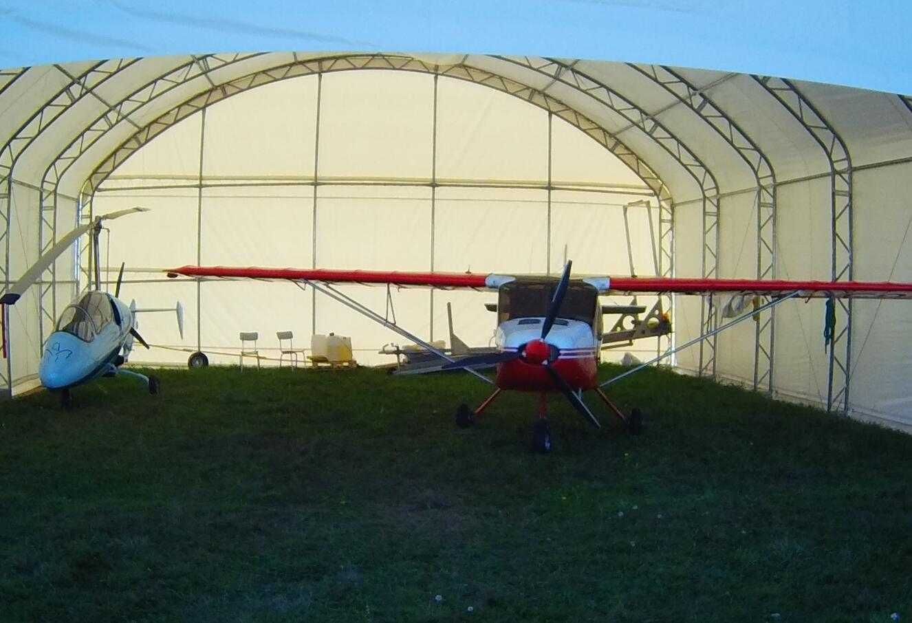 Corturi tip hangar