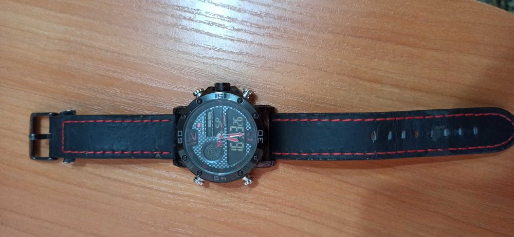 часовници FT-25 лв; Naviforce-25 лв и часовник Тomi-15 лв.