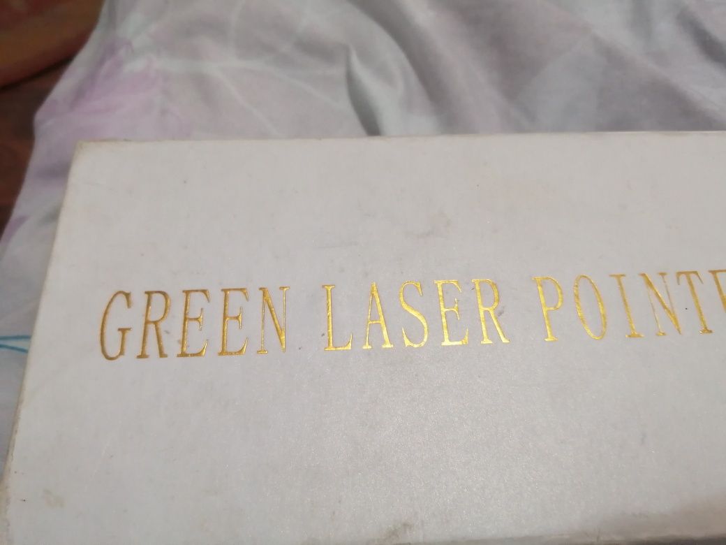 Vand laser marca green Point perfect funcțional cu cheii de acces