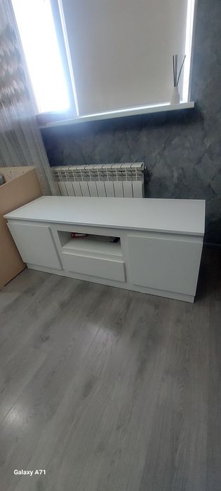 Тумба  по телевизор .Камод