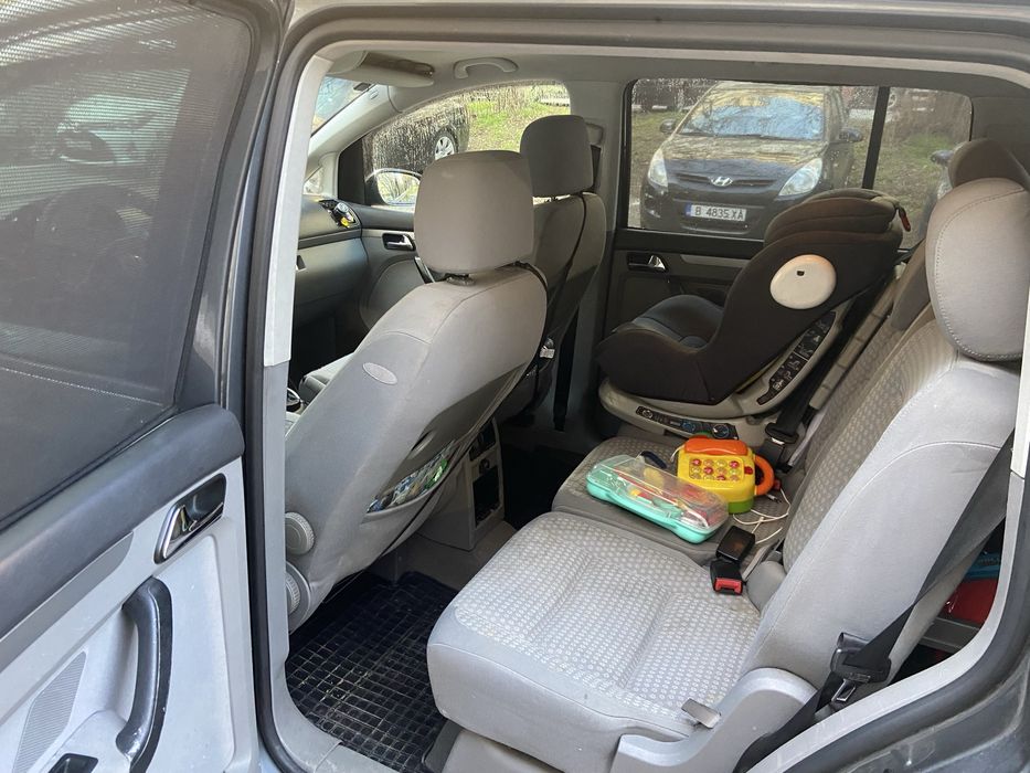 VW Touran 2.0 140кс