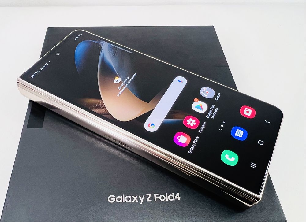 Samsung Galaxy Z Fold 4 5G 256GB 12RAM Beige Отличен! Гаранция!