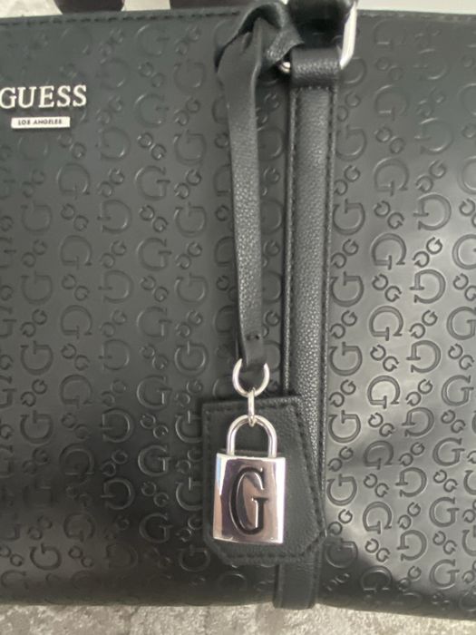 Geanta Guess neagra