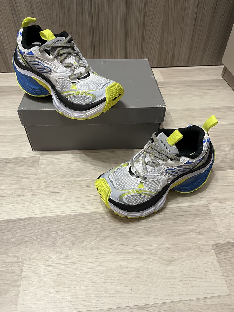 Balenciaga 10XL Alb si Galben
