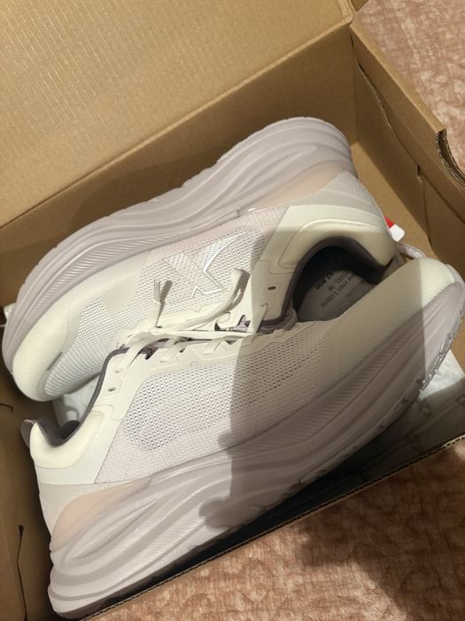 Кроссовки XTep женские