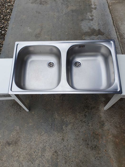 Chiuvetă bucatarie din inox, cuva dubla, stare buna +Dozator detergent