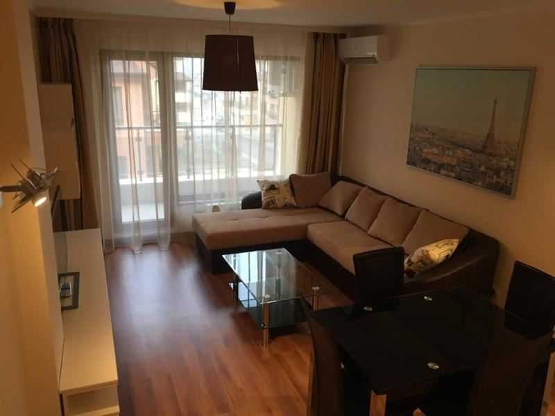 Дава се под наем Двустаен апартамент в София, Хладилника - 63 кв.м за 408 € - Снимка #2