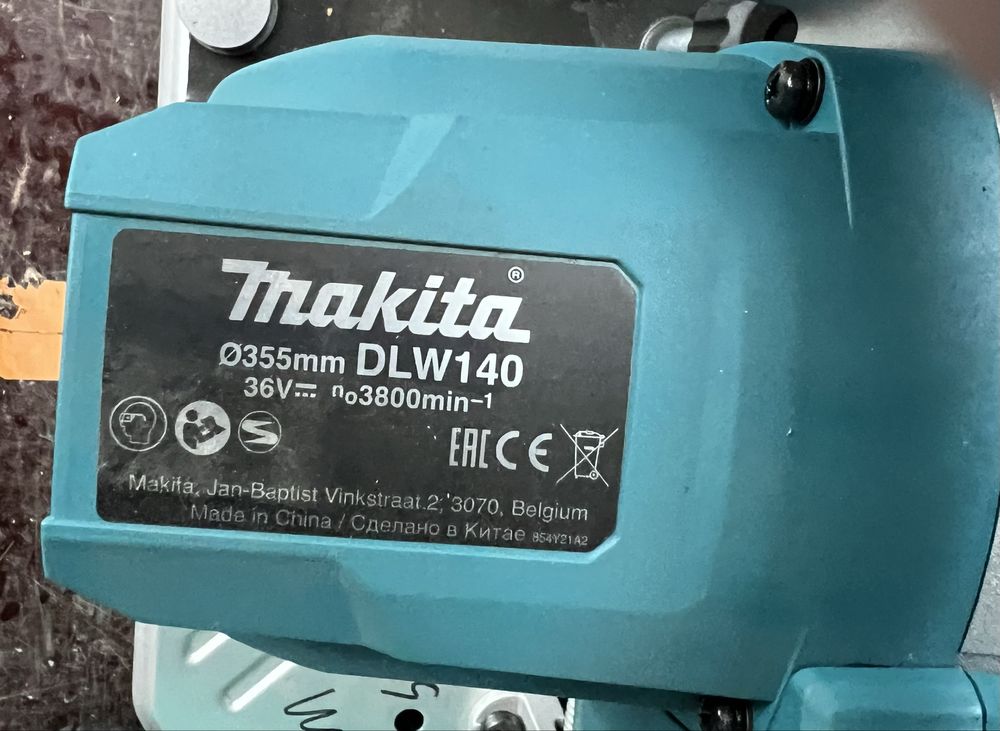 Makita DLW140 masina de debitat metale cu acumulator