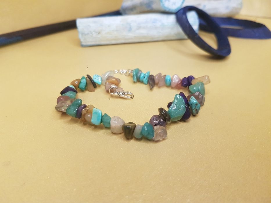 Bratari colorate din pietre semipretioase