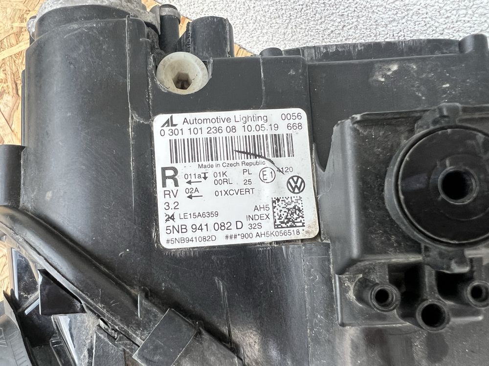 Far dreapta VW Tiguan 5N 2017-2021 Full LED Original Europa