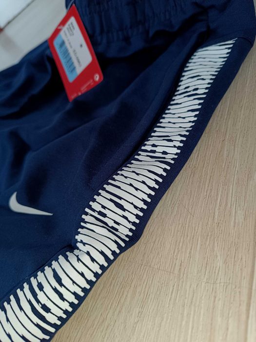 Мъжки спортен панталон Nike