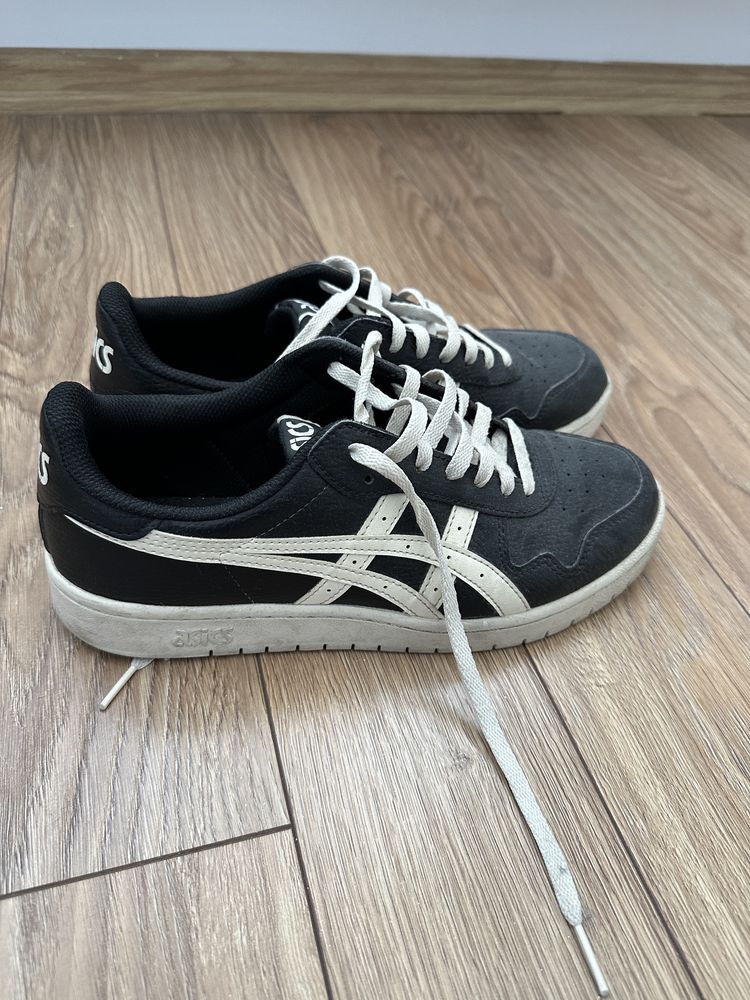 Asics barbati negru 42, purtati doar de 3 ori