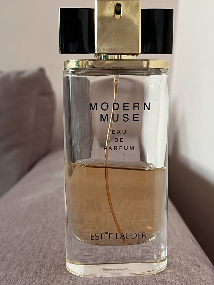 Estée Lauder Modern Muse