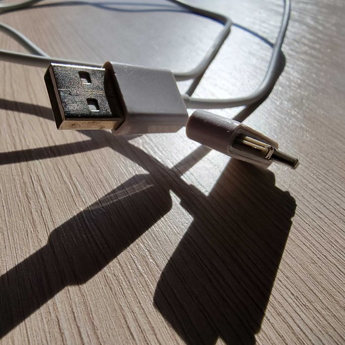 Cablu iPod + iPhone + iPad - mufa 30 pini dock conector