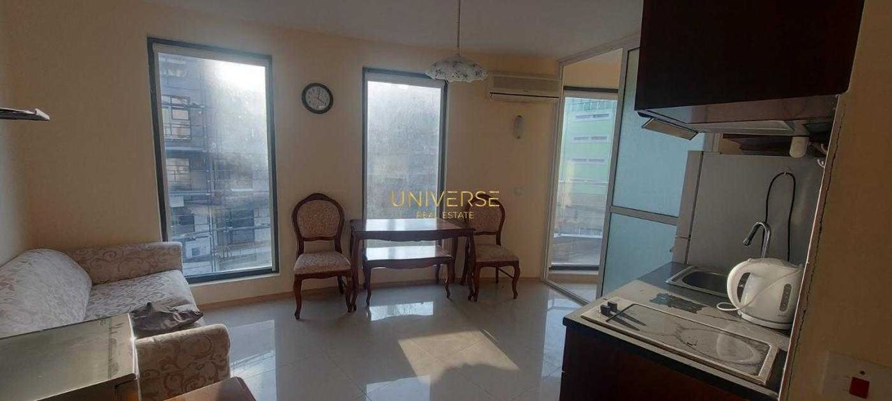 Продава се Двустаен апартамент в к.к. Слънчев бряг - 57 кв.м за 1044 €/кв.м - Снимка #3