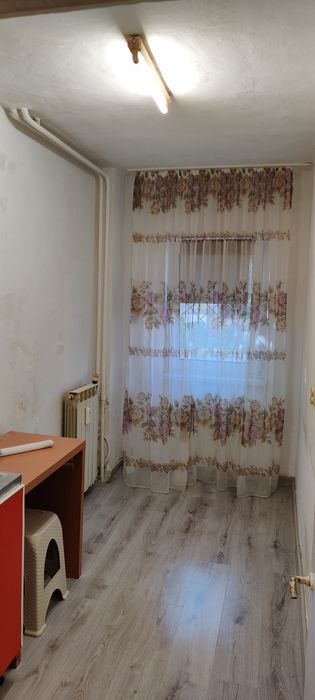 Inchiriez garsoniera